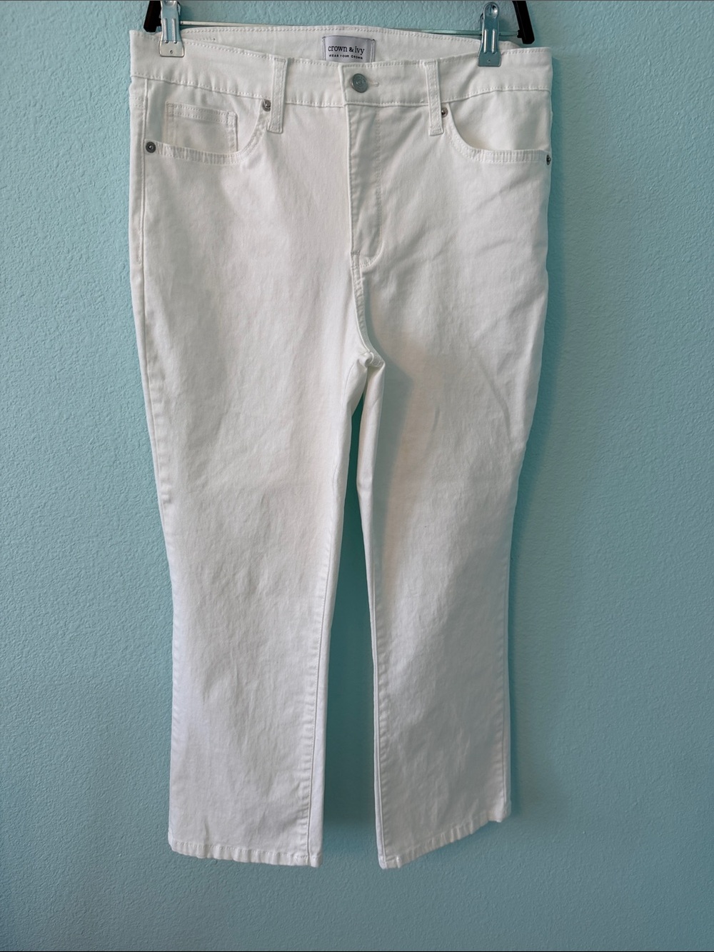 Crown & Ivy Women's White High-Rise Flare Jeans Size 10